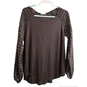 2 For $25! Fancy sleeve top